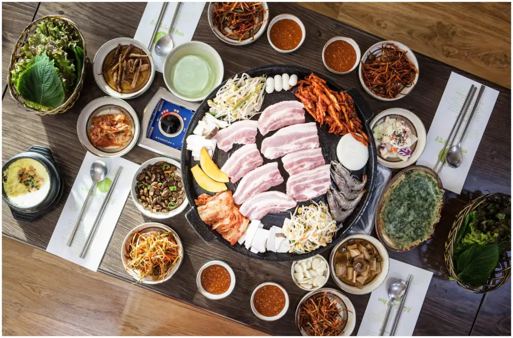 Samgyeopsal is one of the most popular dishes in Korean cuisine!